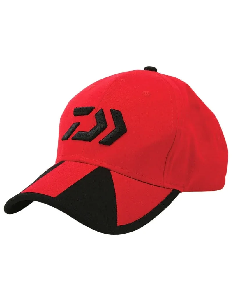 Daiwa | Cap Red/Black | Twin Beam