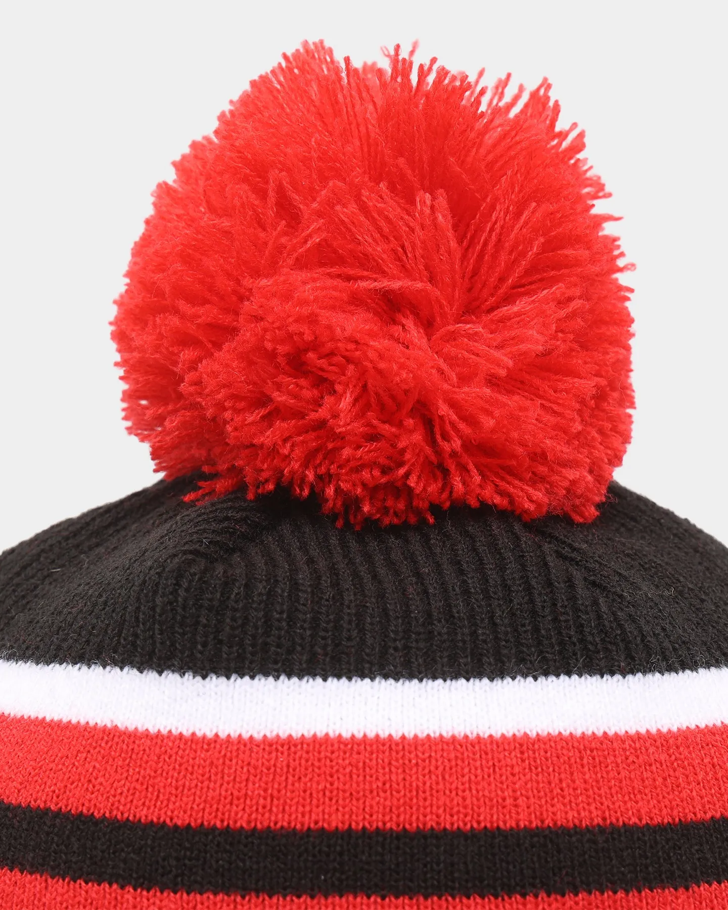 New Era Chicago Bulls Stripe Cuff Knit Medium Beanie Original Team Colours